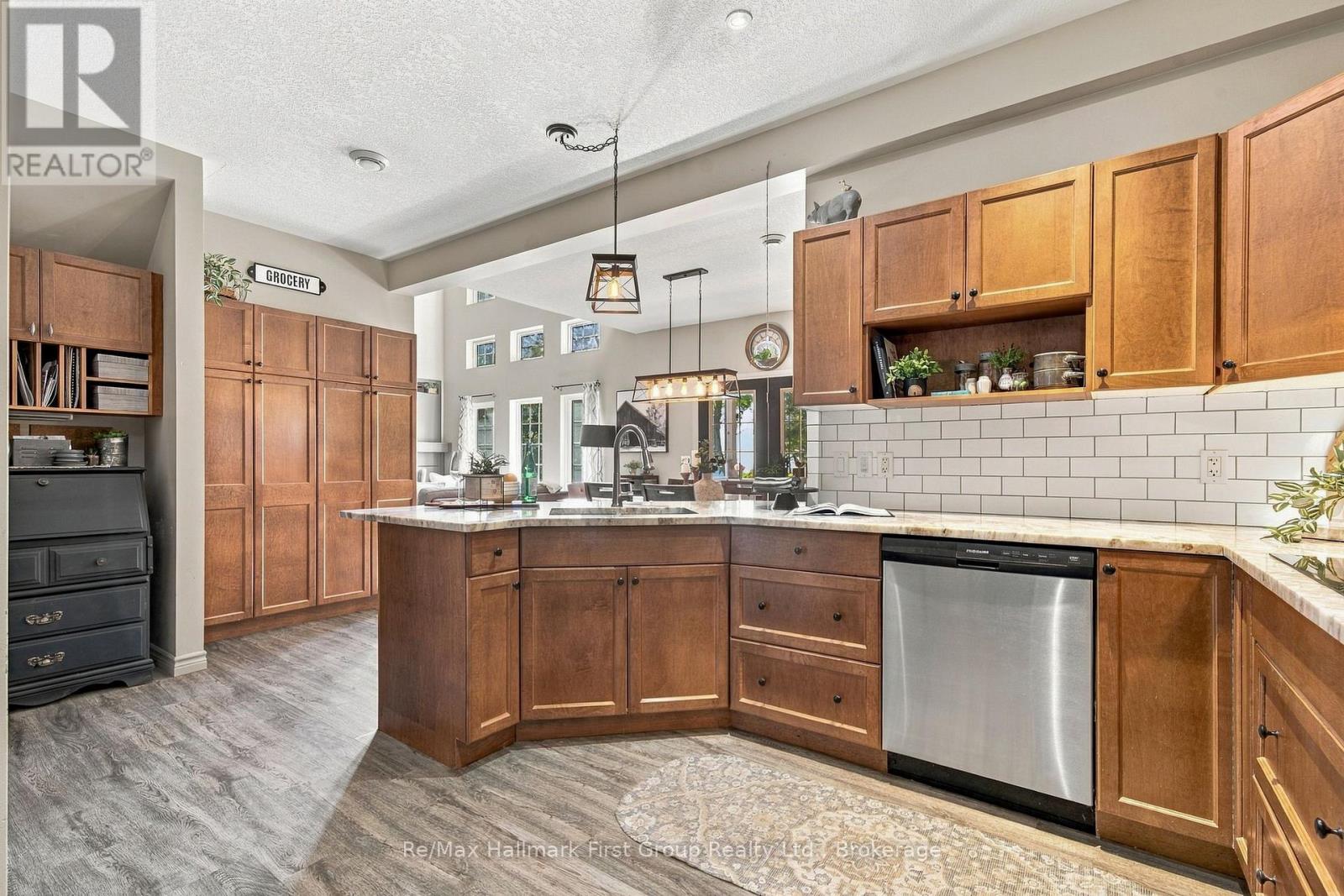 402 Fiddick Road Property Photo 13