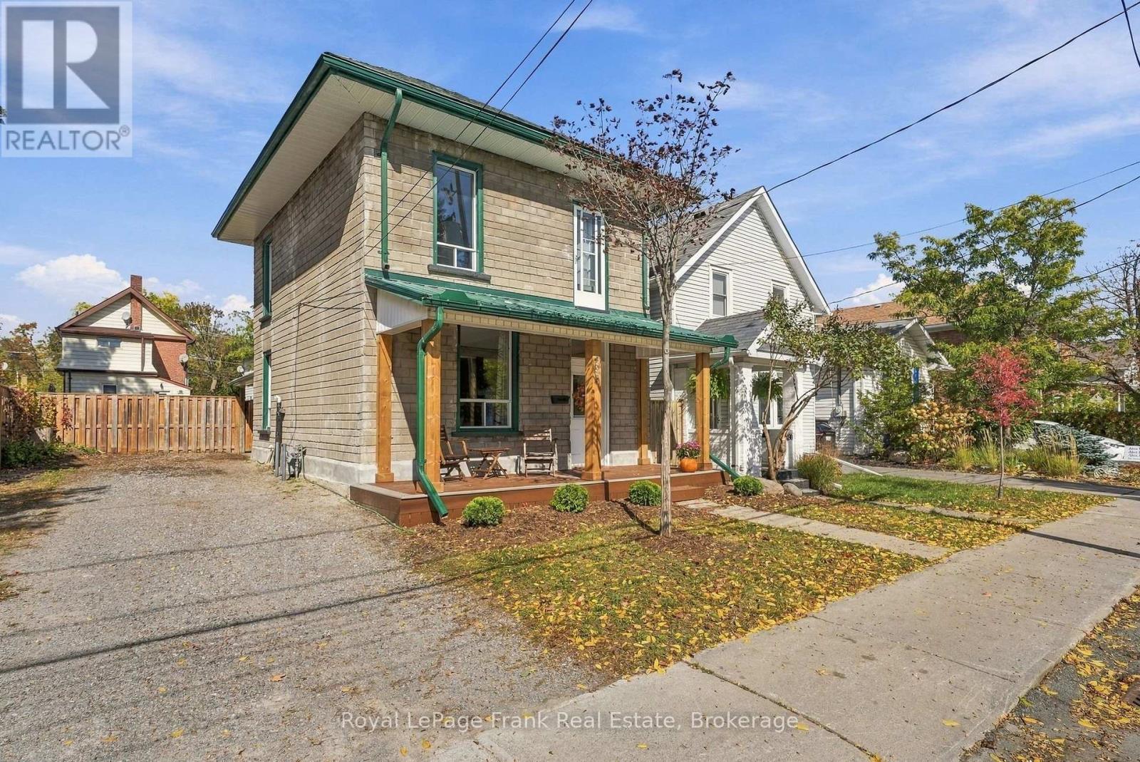492 Hopkins Avenue Property Photo 4