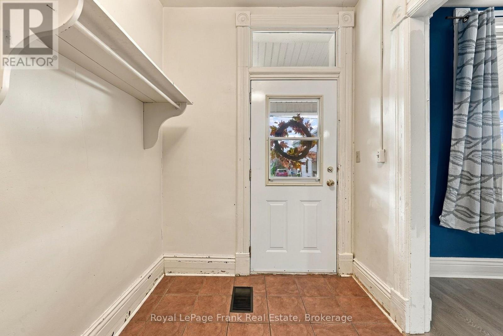492 Hopkins Avenue Property Photo 9