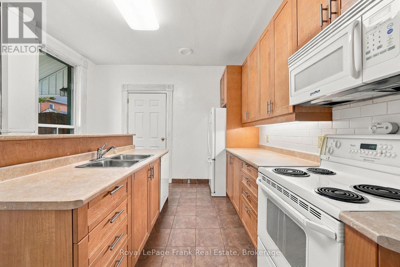 492 Hopkins Avenue Property Photo 21