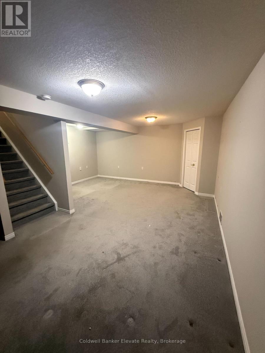 9 - 2705 Kingsway Drive Property Photo 7