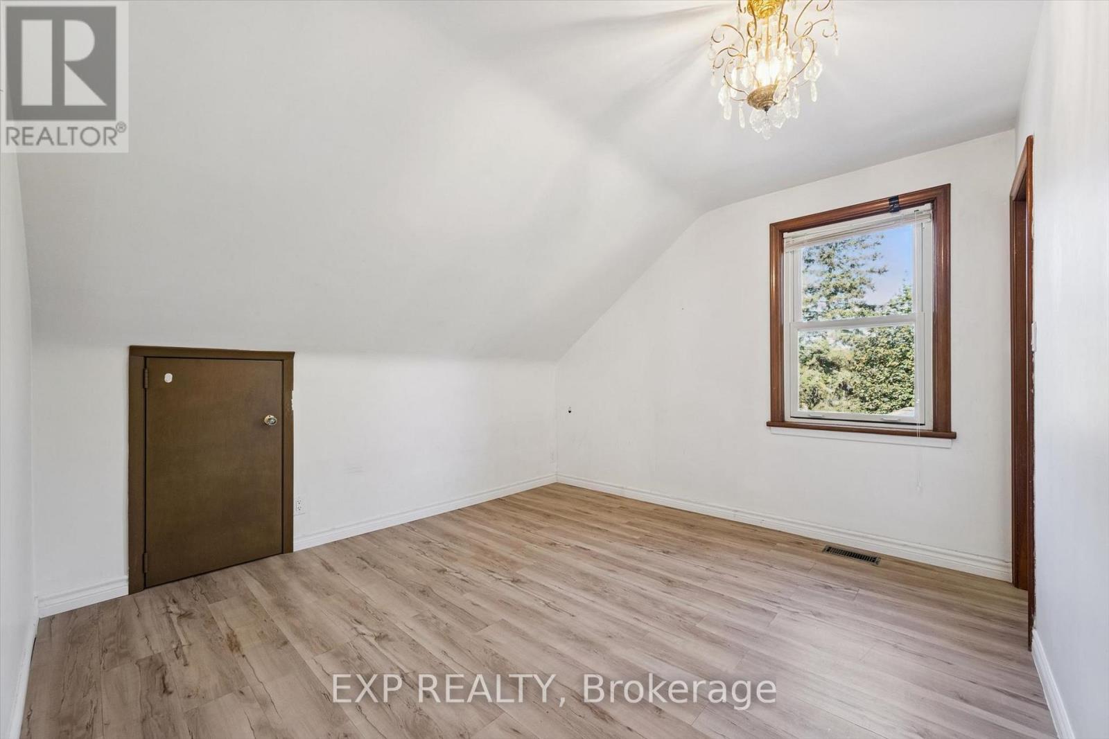 191 Grove Street Property Photo 19