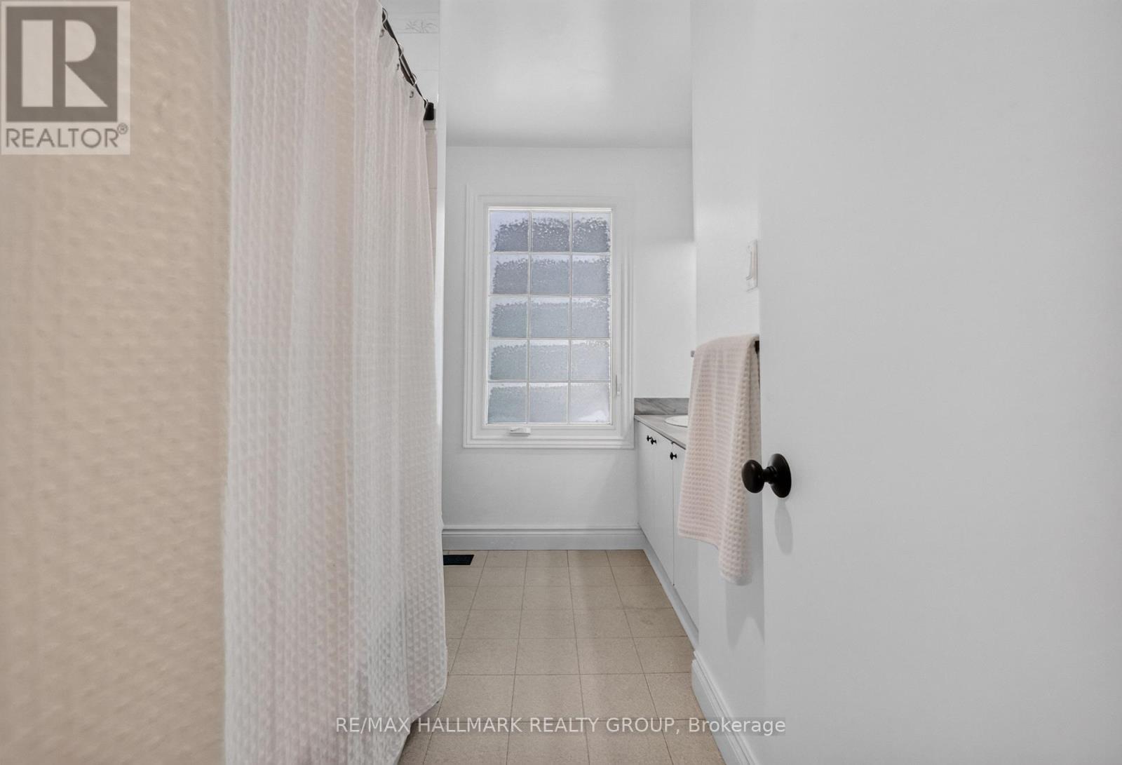 612 Clancy Street Property Photo 32