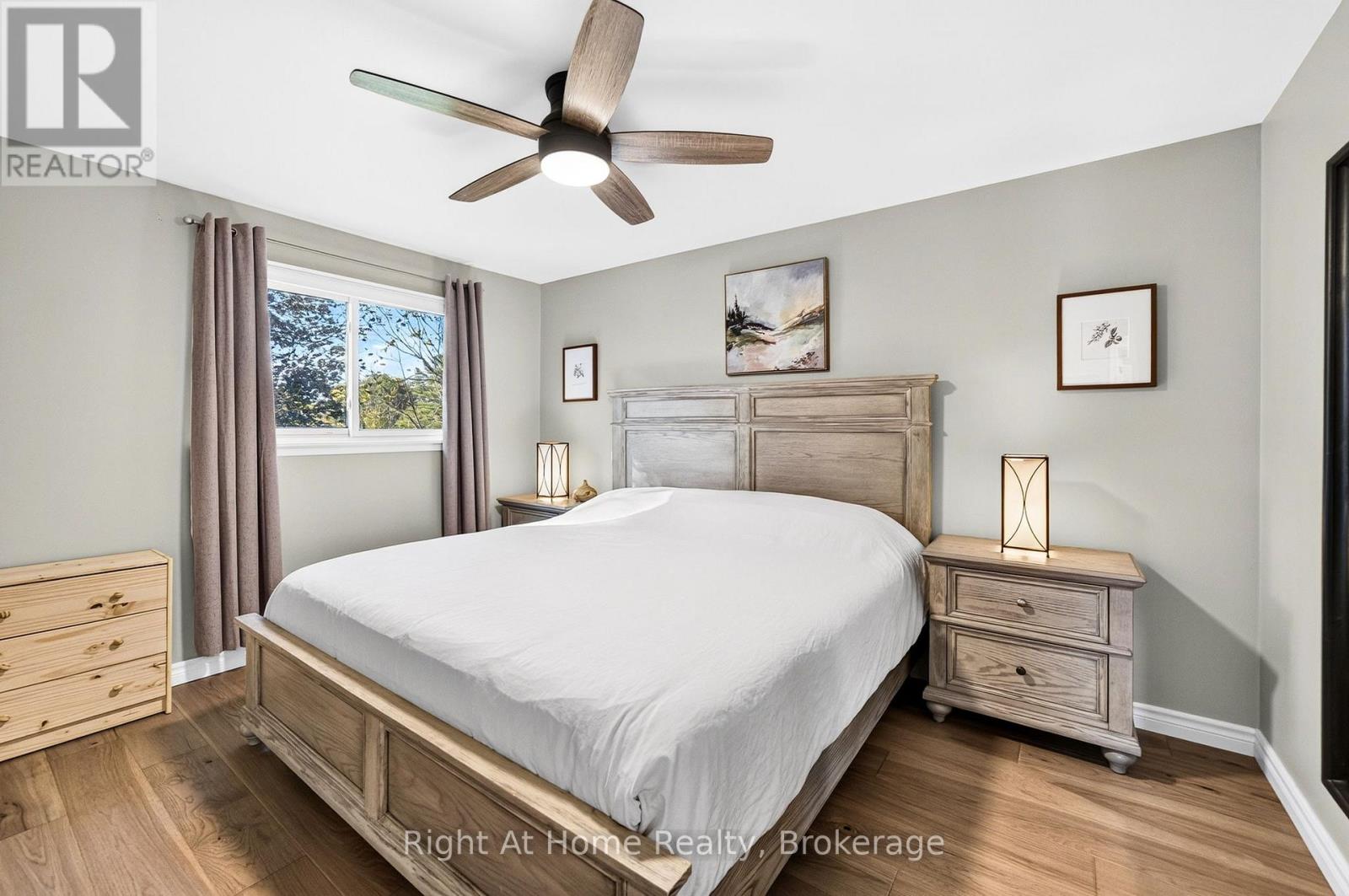 23 Laurendale Avenue Property Photo 11