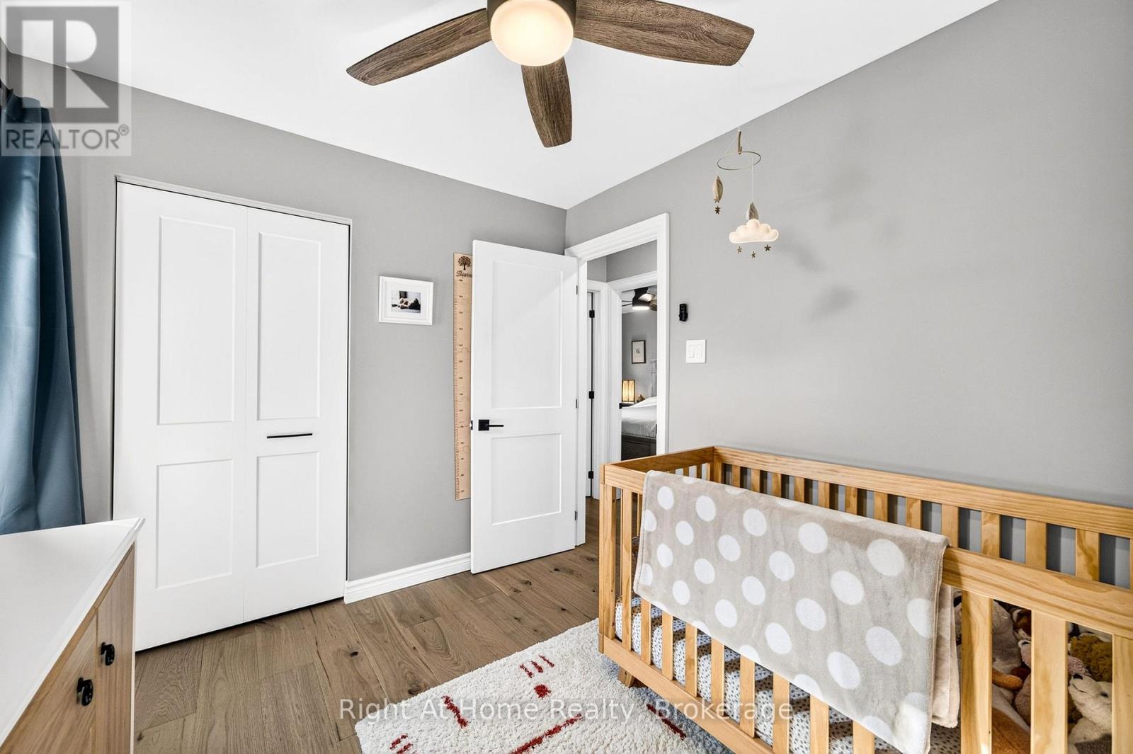 23 Laurendale Avenue Property Photo 13