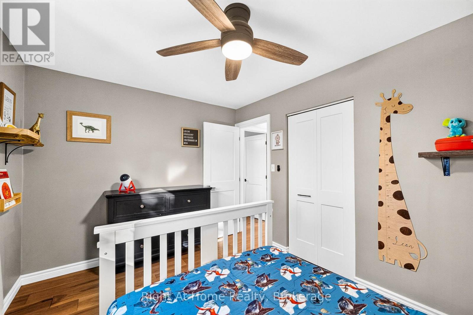 23 Laurendale Avenue Property Photo 15