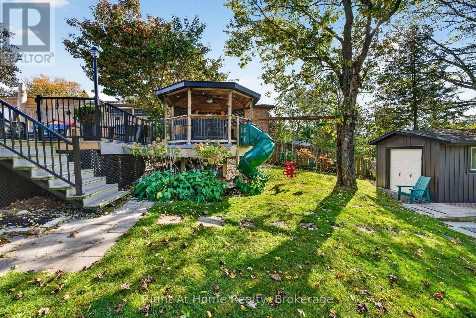 23 Laurendale Avenue Property Photo 35