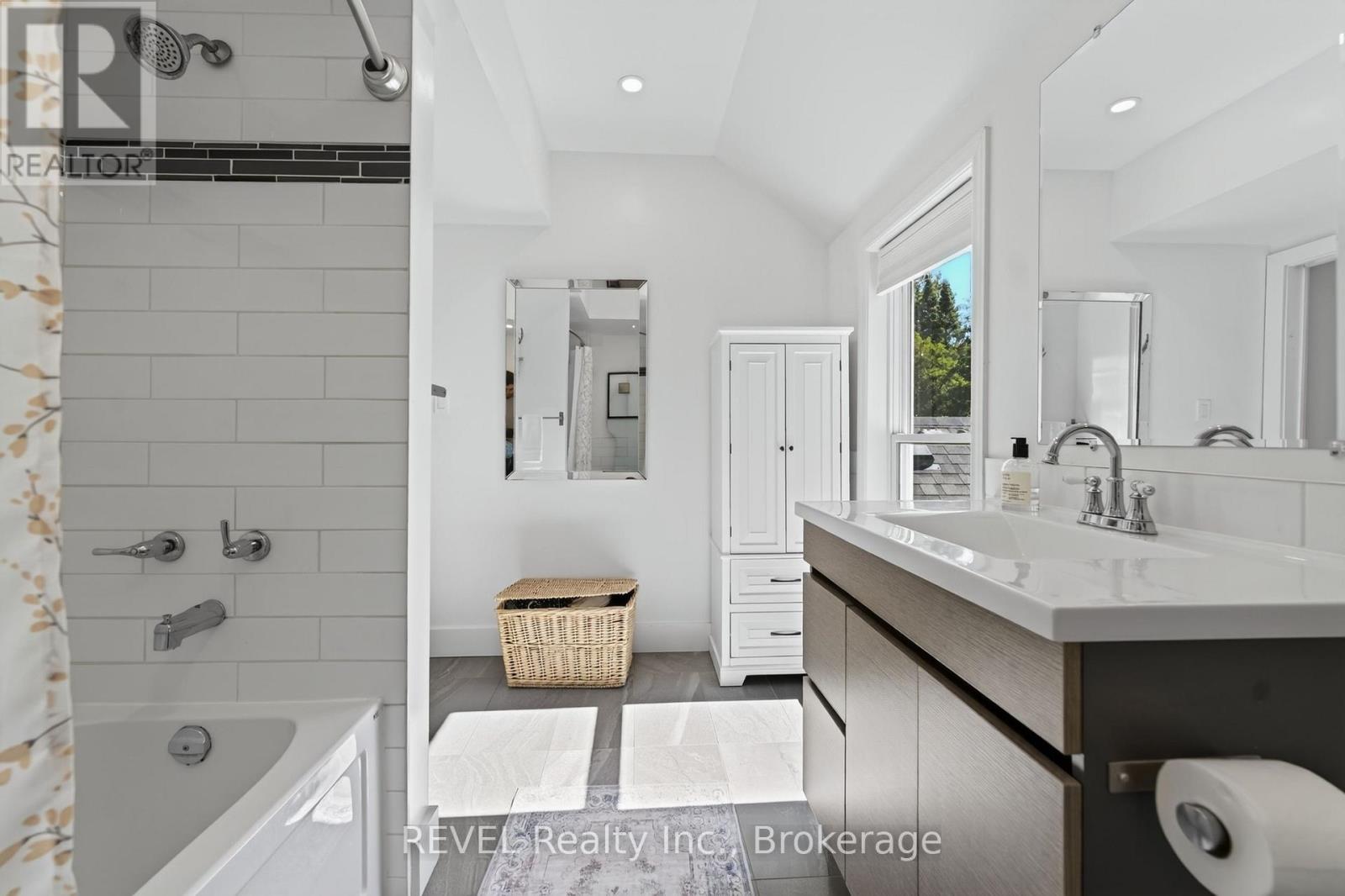 6 Elm Avenue Property Photo 32