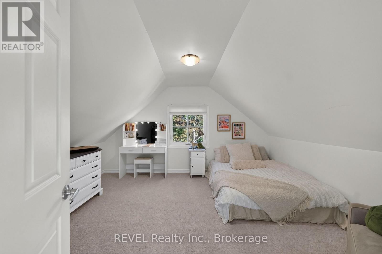 6 Elm Avenue Property Photo 35