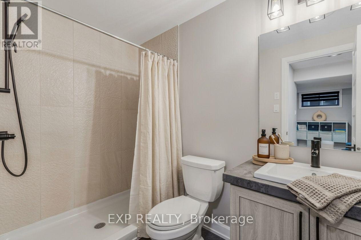 1202 Montblanc Crescent Property Photo 19