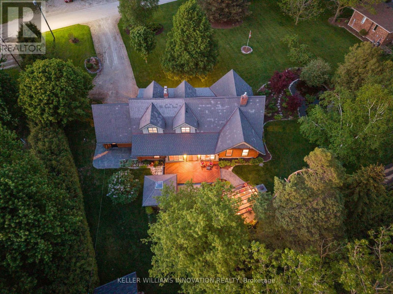 169 James Street Property Photo 35