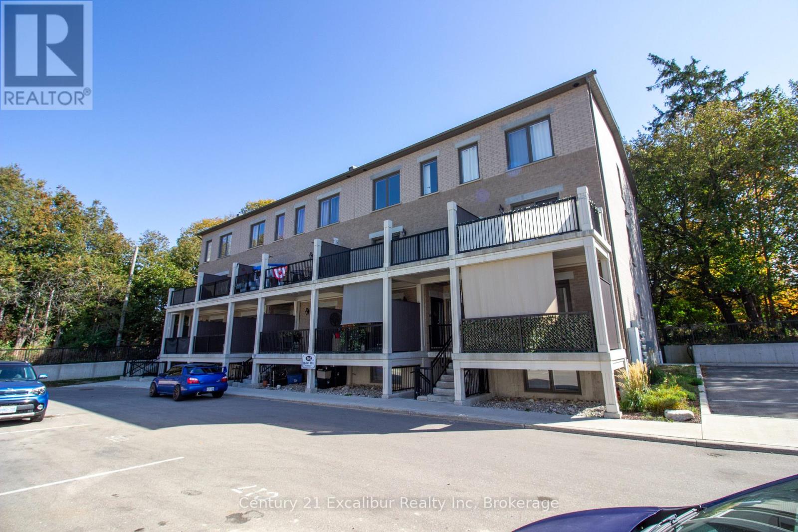 2c - 360 Queen Street E Property Photo 1