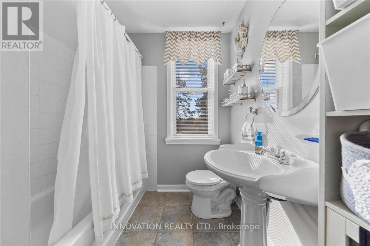 4058 Carp Road Property Photo 25