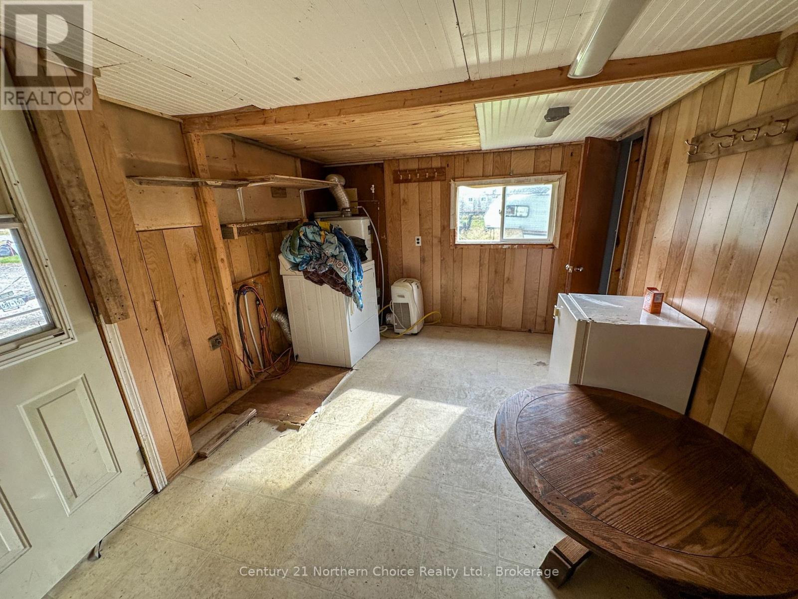 93 Forest Drive Property Photo 6