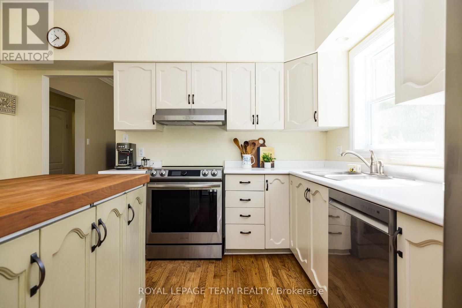 531 Craig Road Property Photo 15