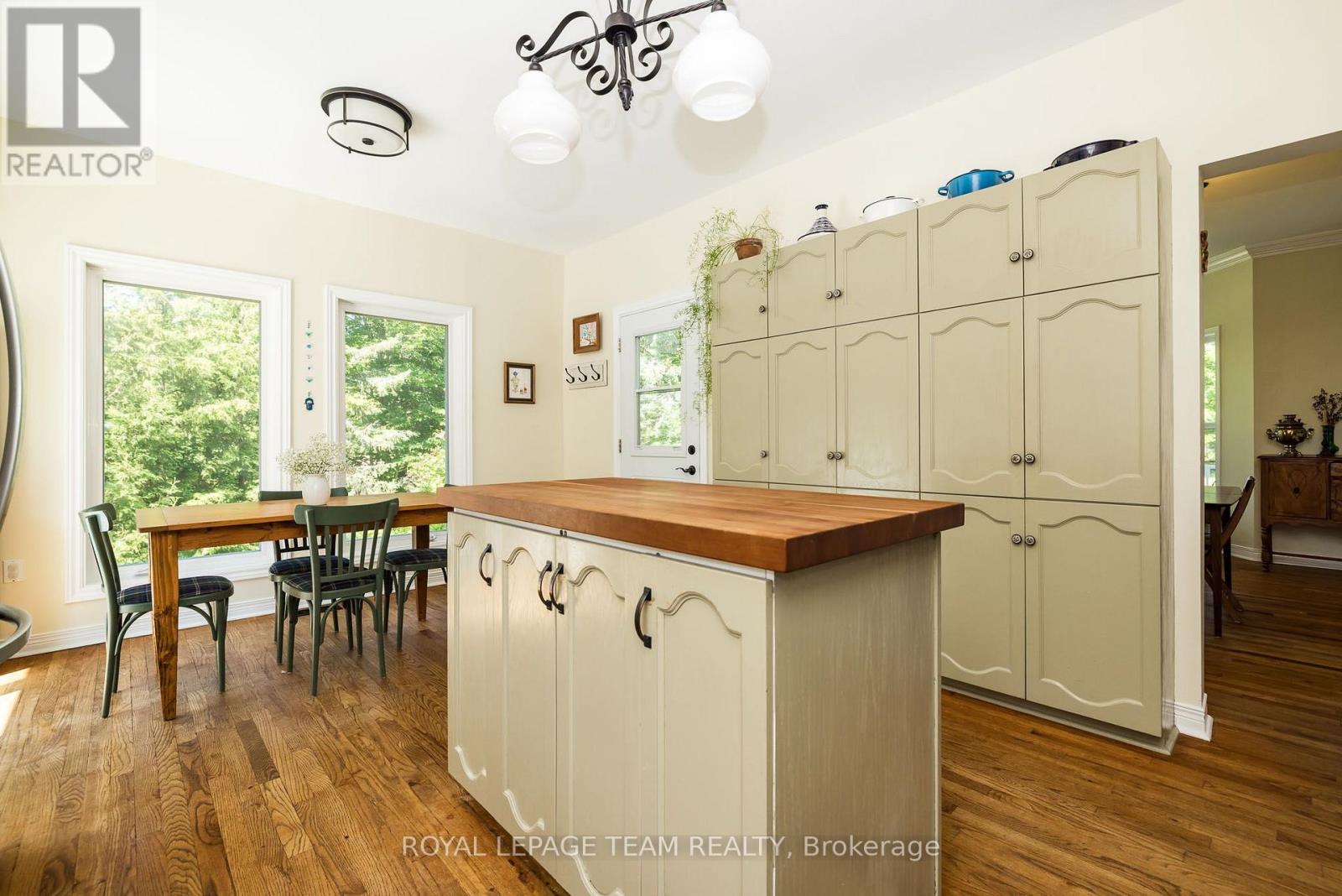 531 Craig Road Property Photo 16
