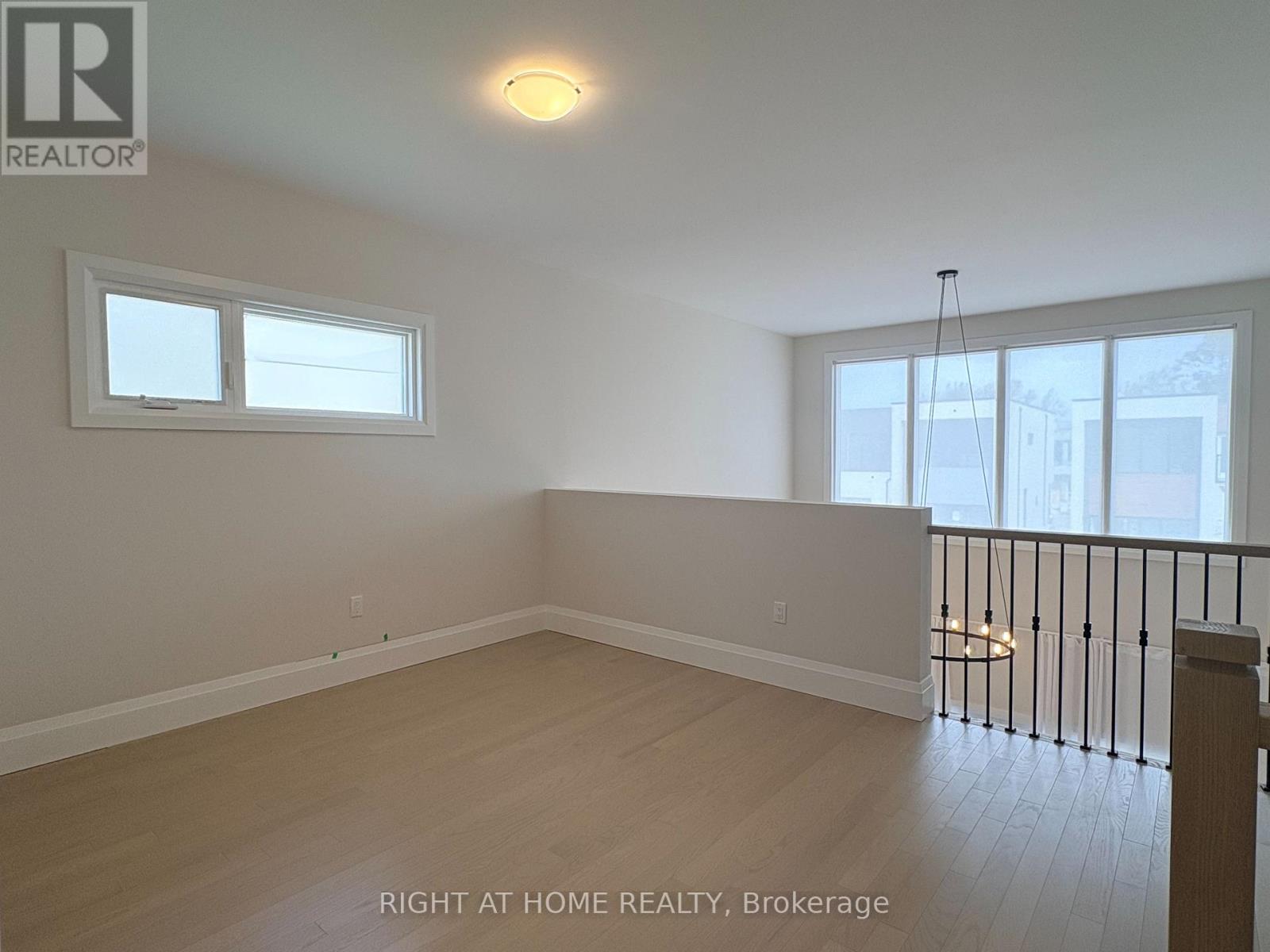 194 Stoneleigh Drive Property Photo 15