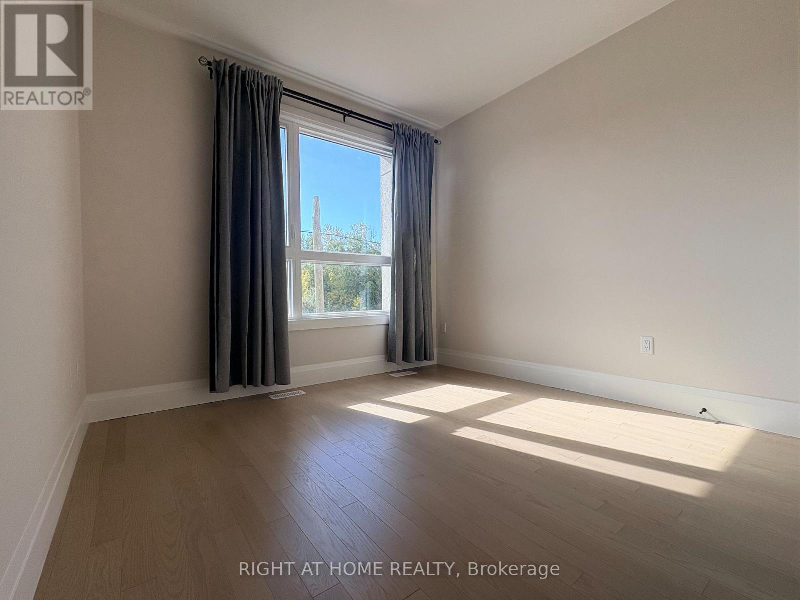 194 Stoneleigh Drive Property Photo 20