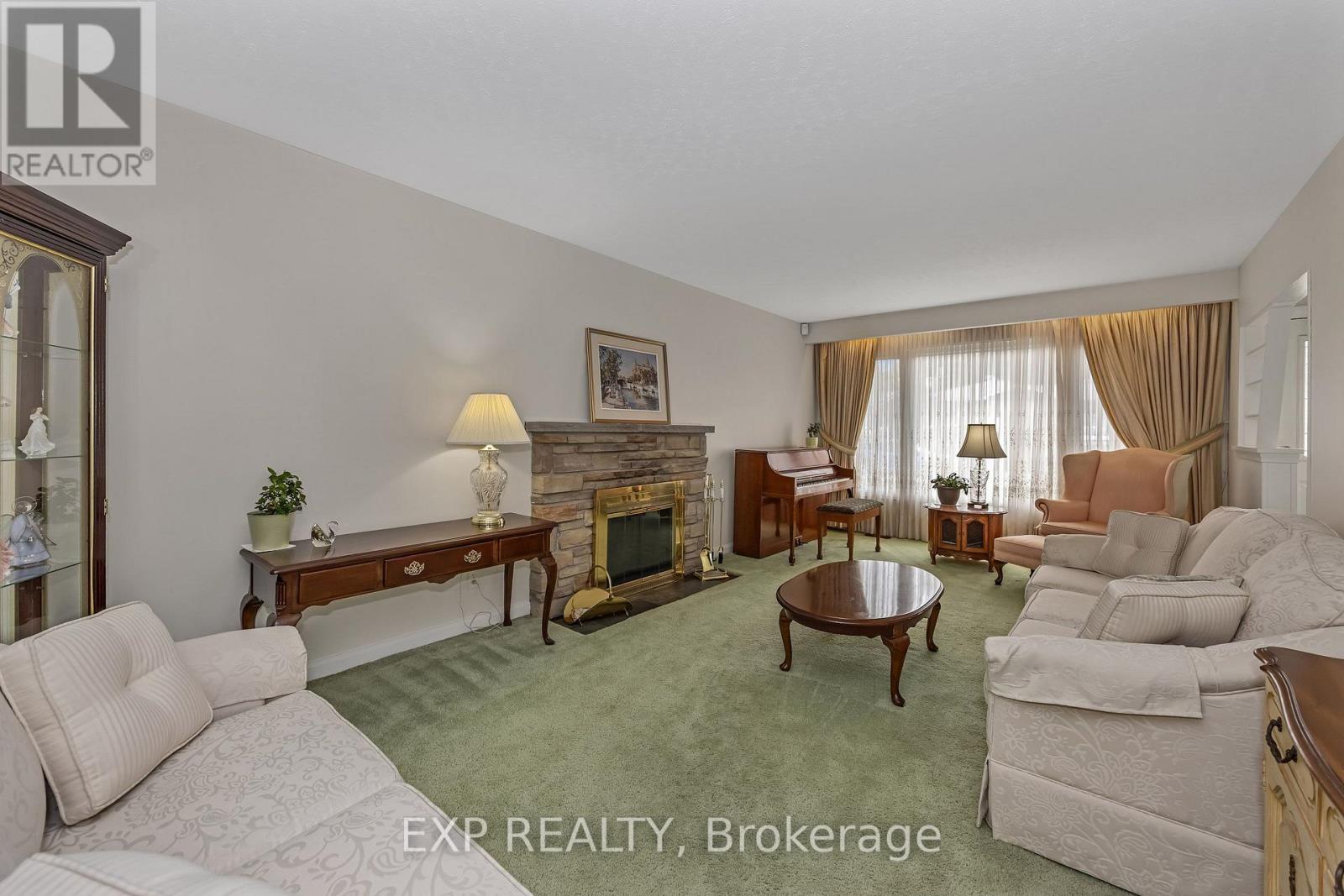 2161 Valley Drive Property Photo 6