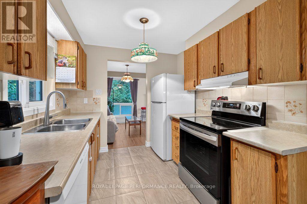 93 - 6816 Bilberry Drive Property Photo 13