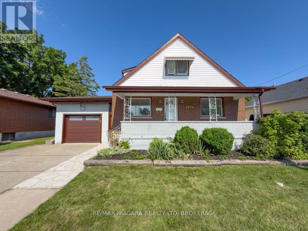 5576 Desson Avenue Property Photo 2
