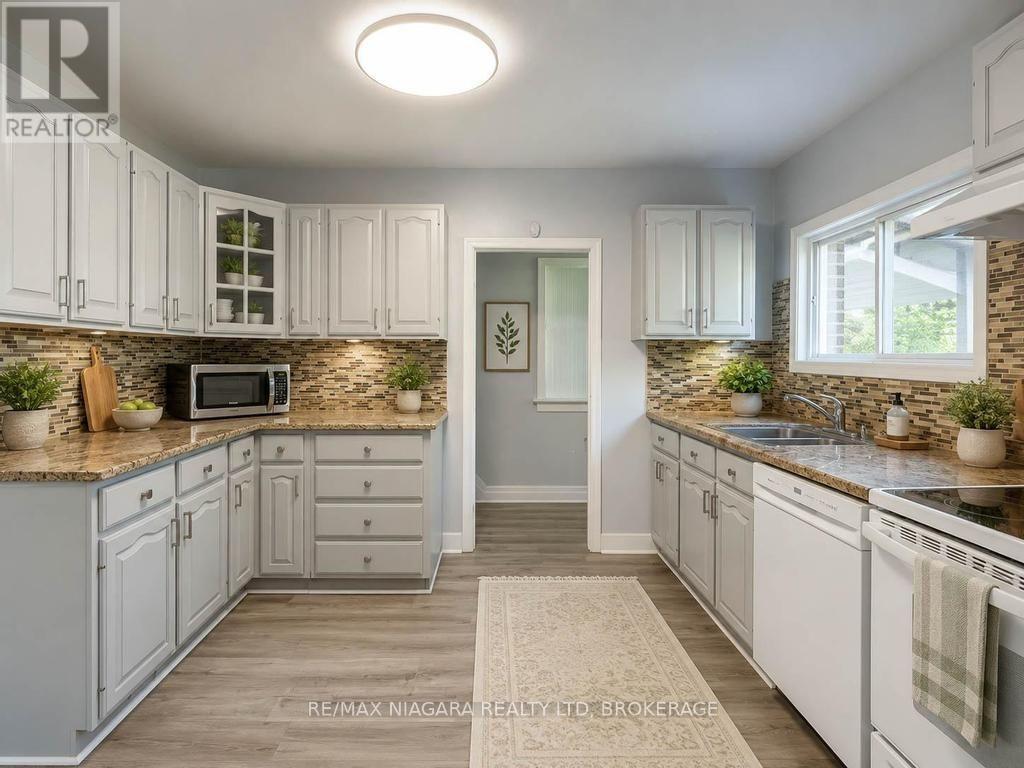 5576 Desson Avenue Property Photo 16