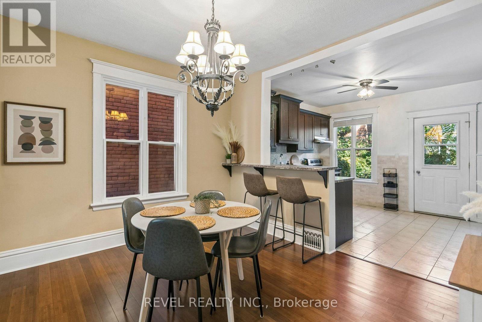 36 Holton Avenue N Property Photo 13