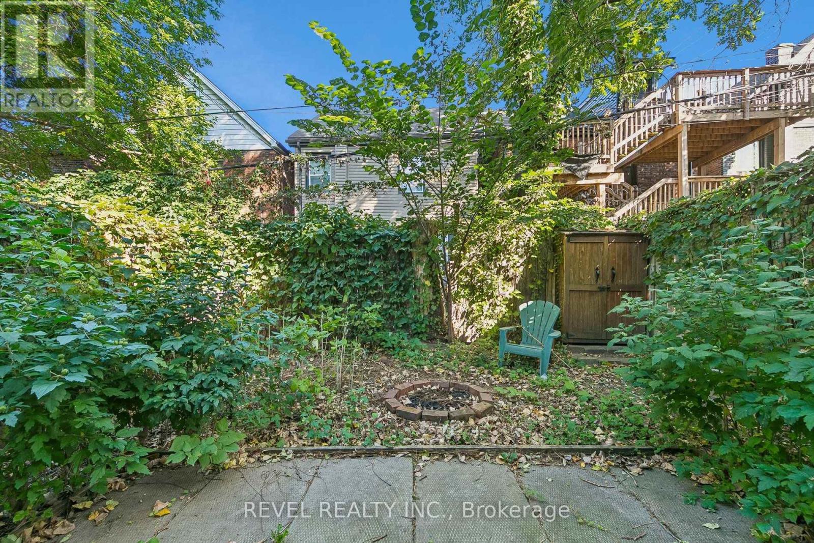 36 Holton Avenue N Property Photo 36