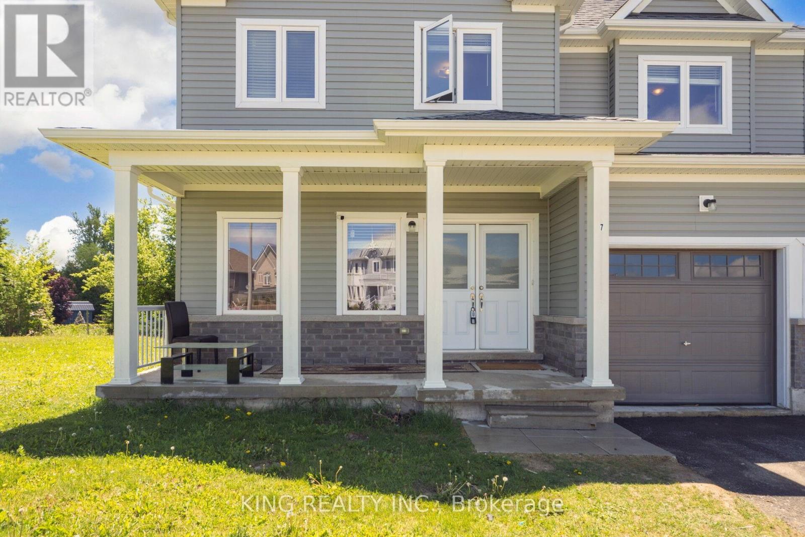7 Todd Crescent Property Photo 3