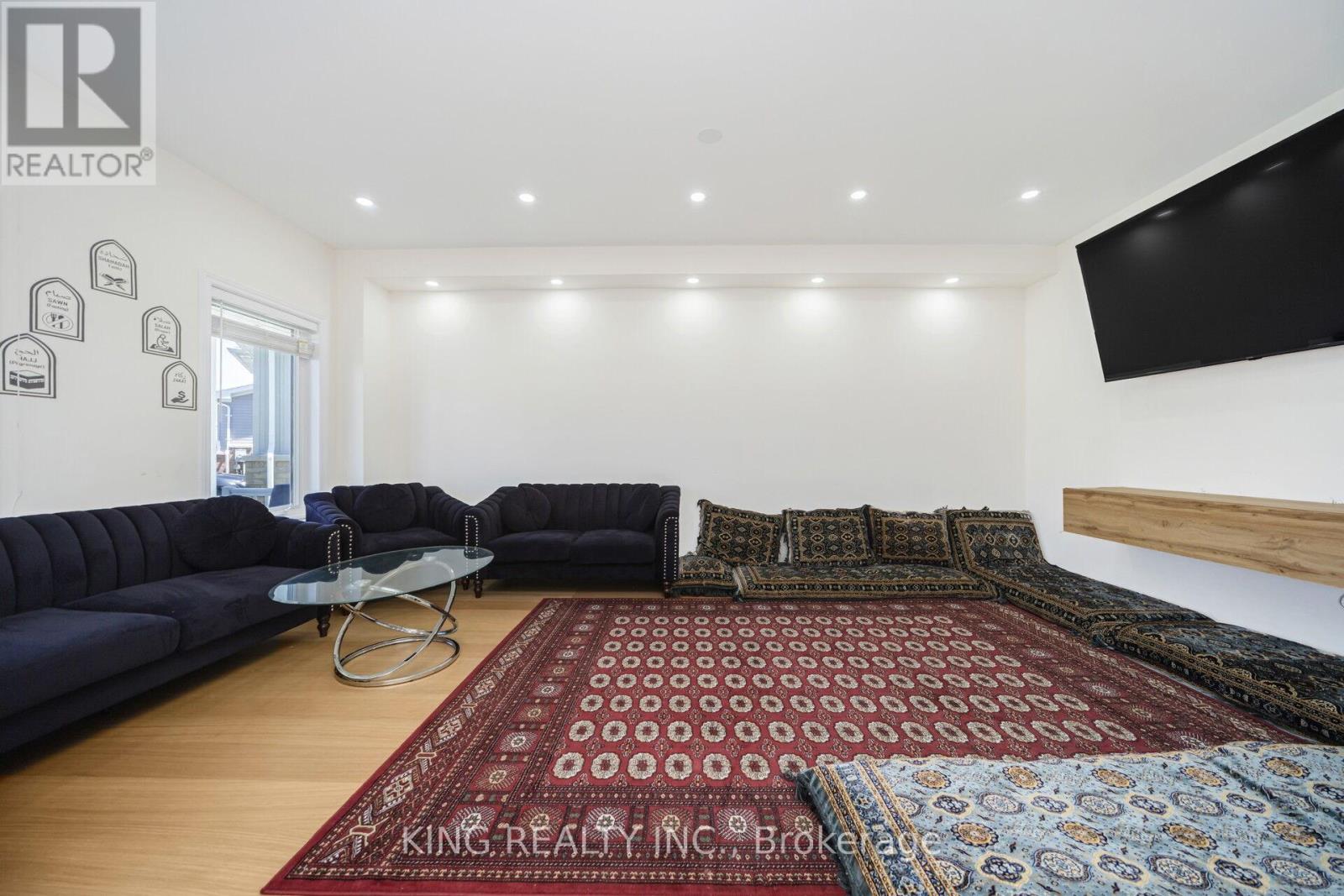 7 Todd Crescent Property Photo 8