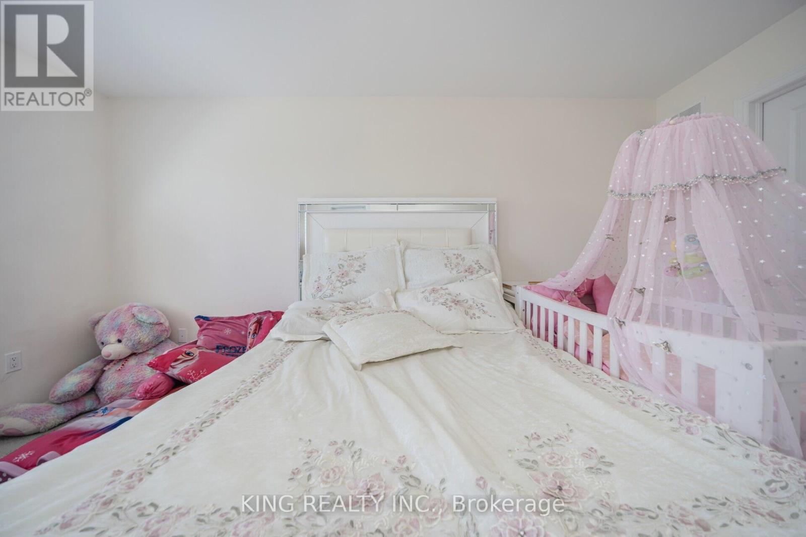 7 Todd Crescent Property Photo 26