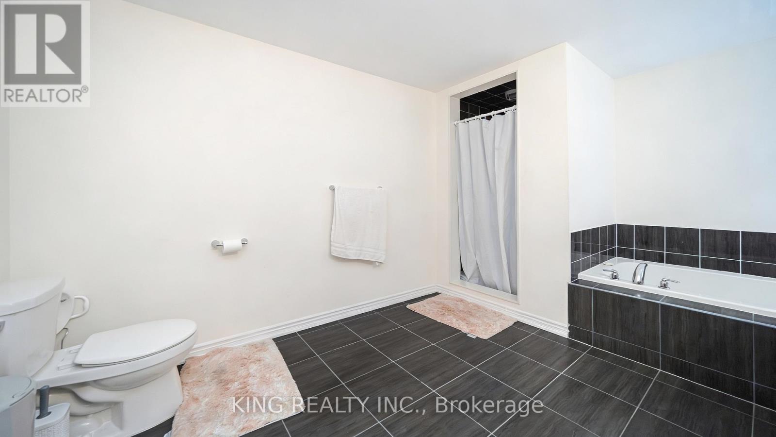 7 Todd Crescent Property Photo 29