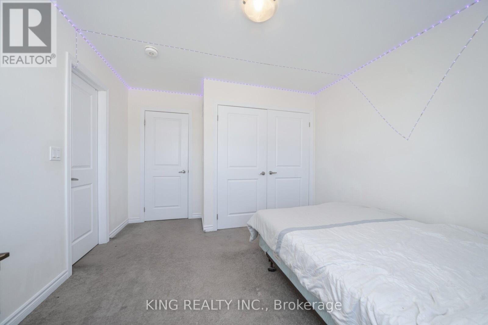 7 Todd Crescent Property Photo 33