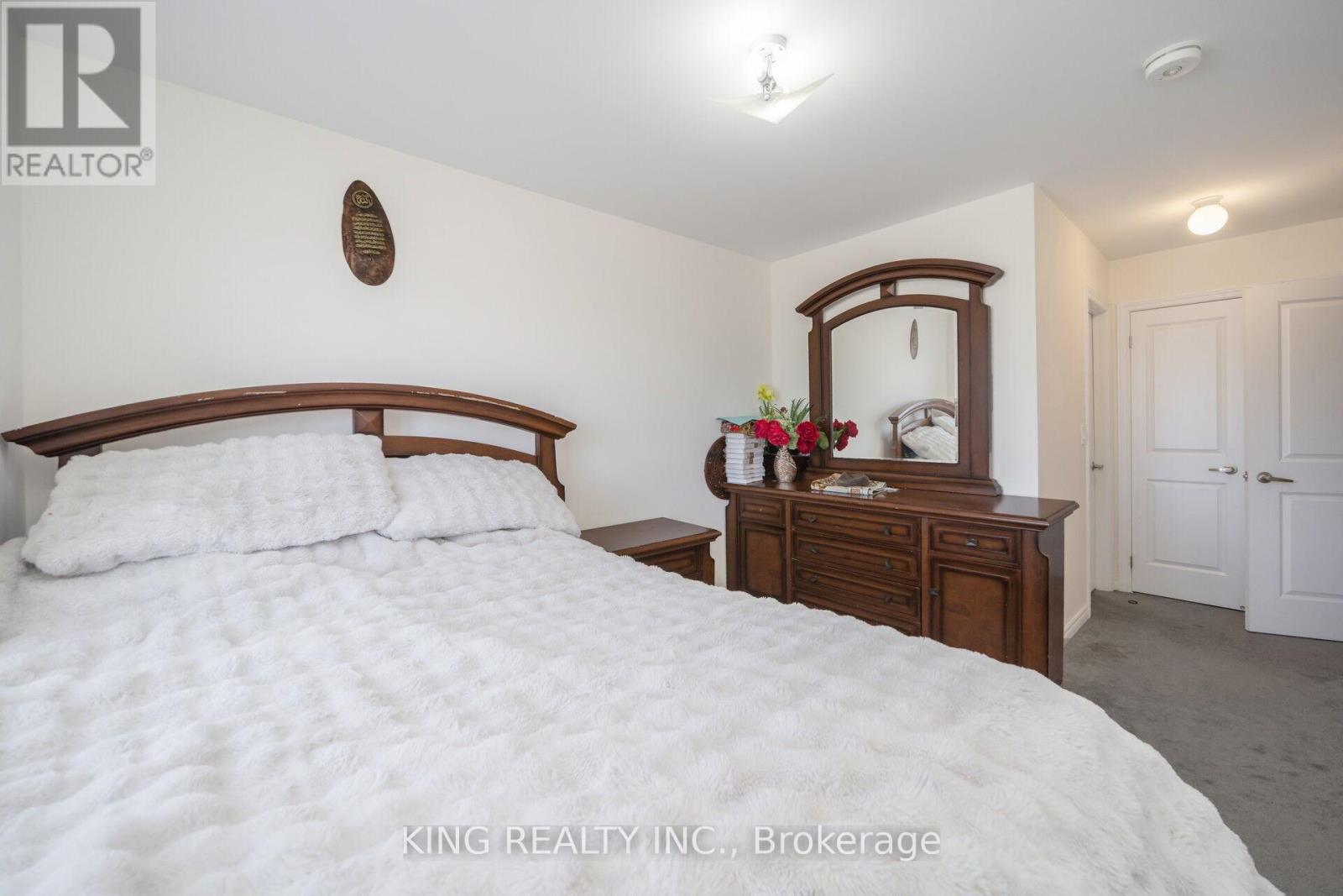 7 Todd Crescent Property Photo 37