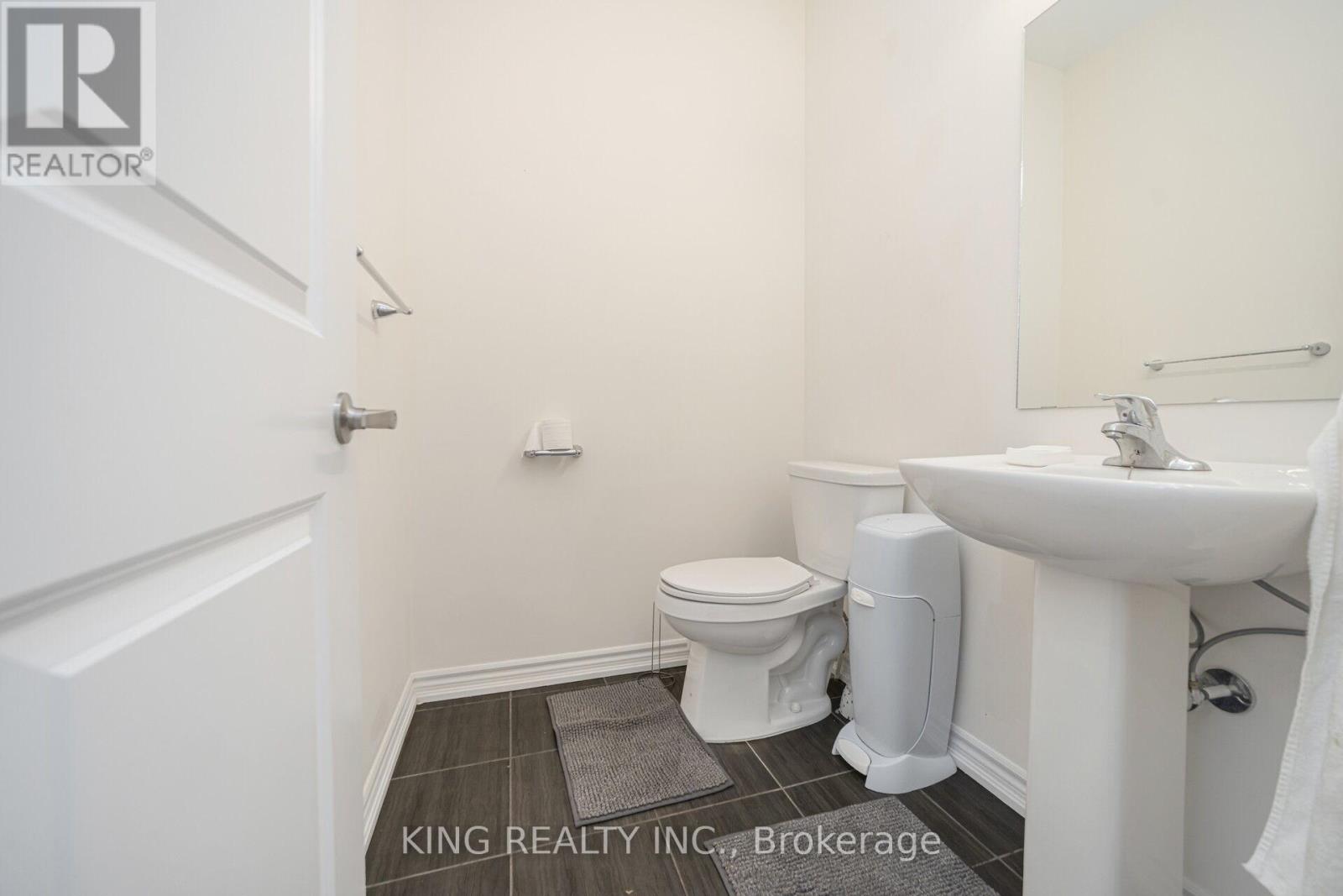 7 Todd Crescent Property Photo 45