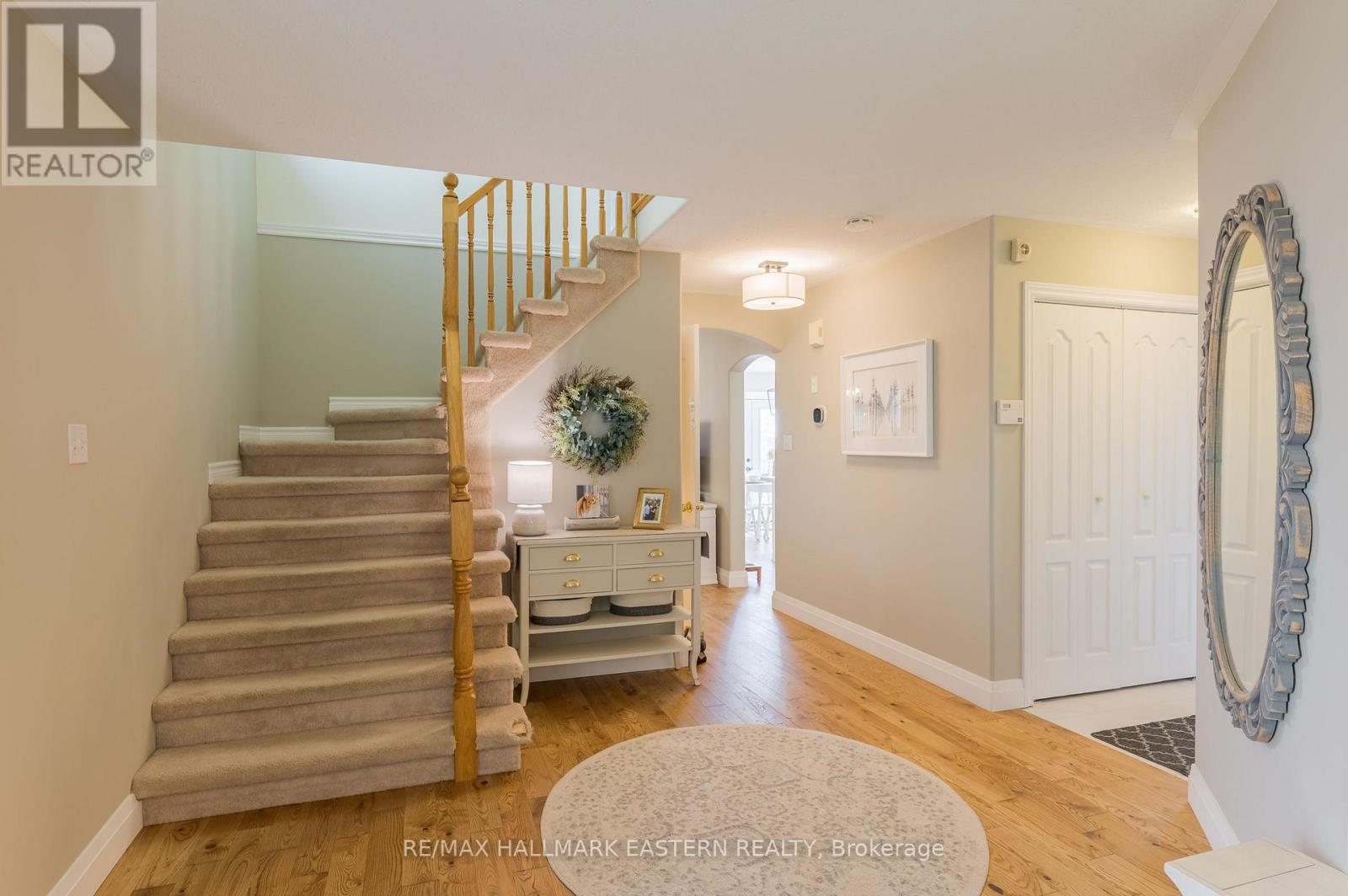 688 Trailview Drive Property Photo 6