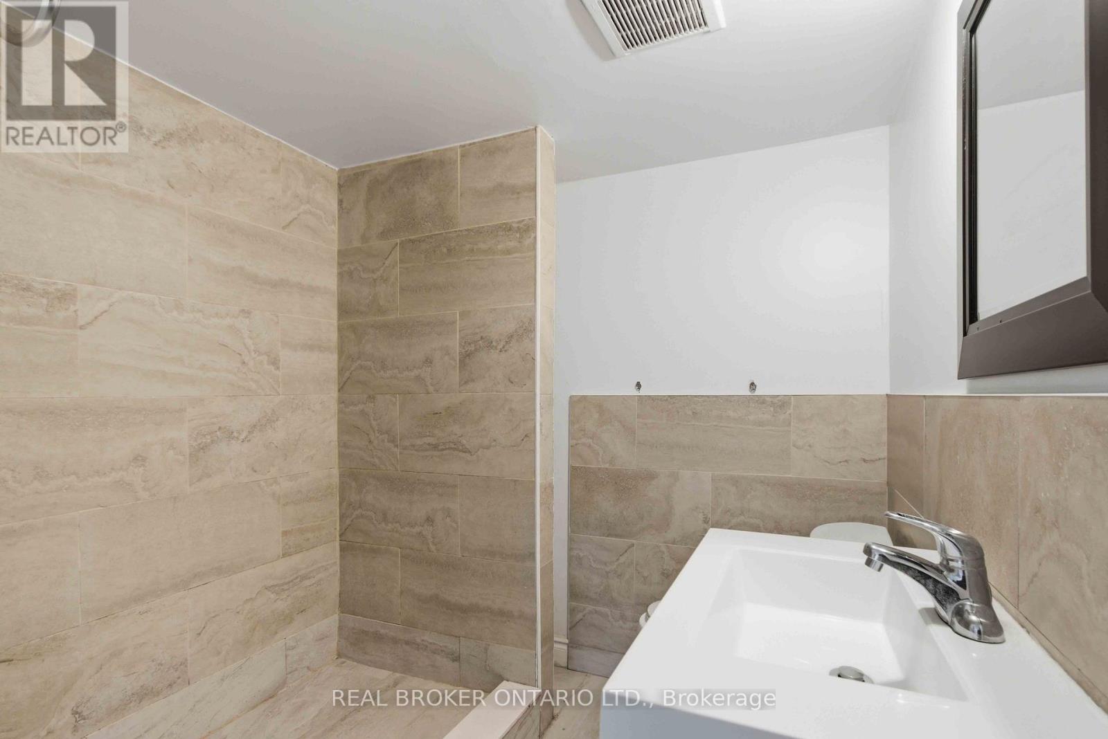 250 Macdonald Avenue Property Photo 39