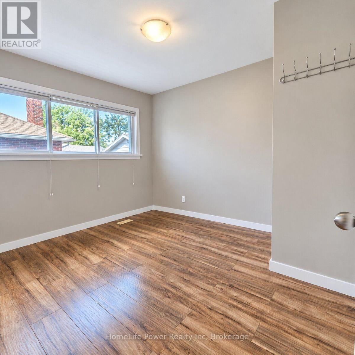 2 - 112 Heiman Street Property Photo 15