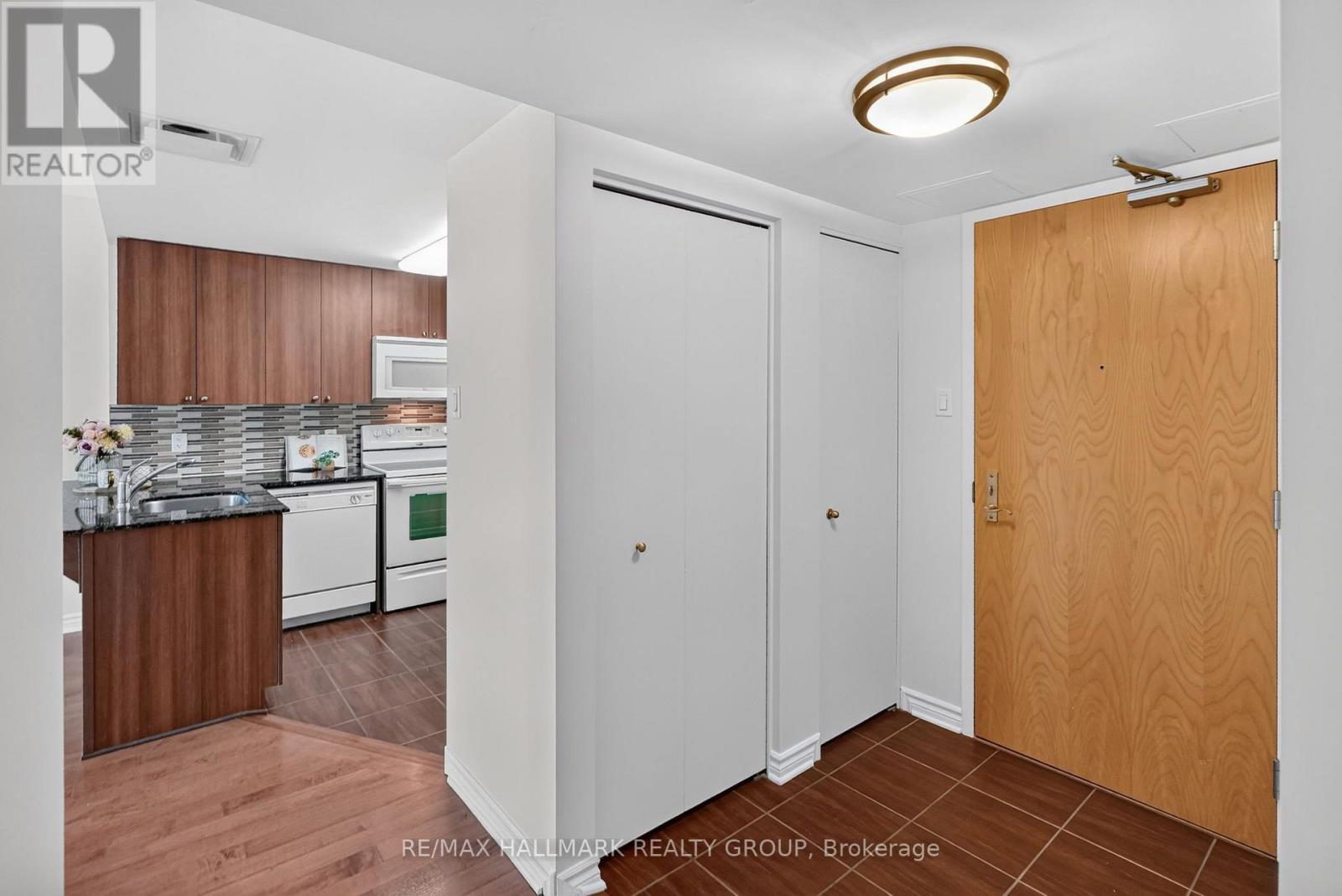 405 - 250 Lett Street Property Photo 5