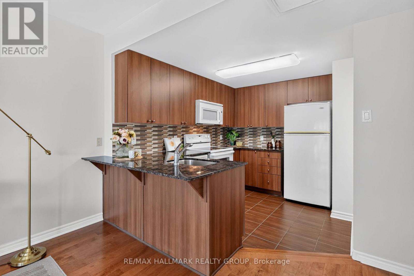 405 - 250 Lett Street Property Photo 11