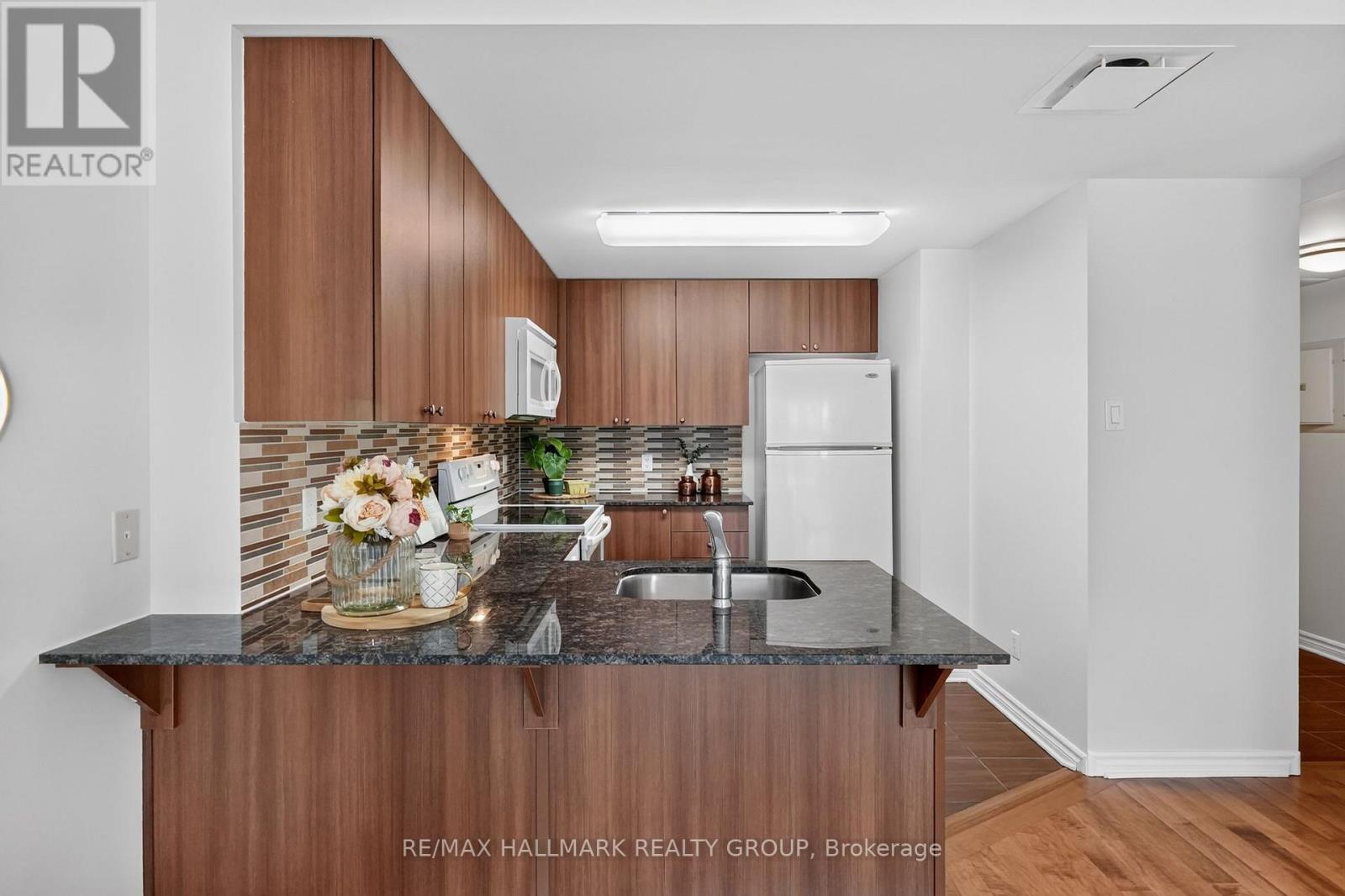 405 - 250 Lett Street Property Photo 12