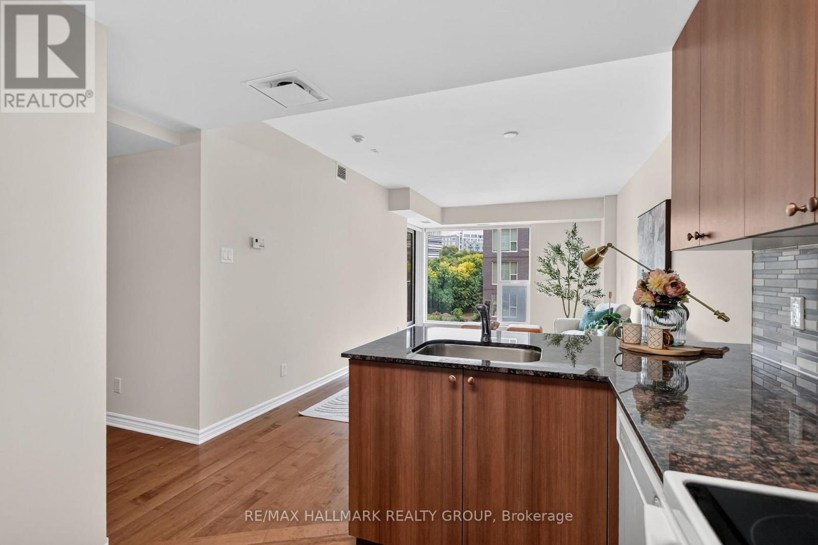 405 - 250 Lett Street Property Photo 15