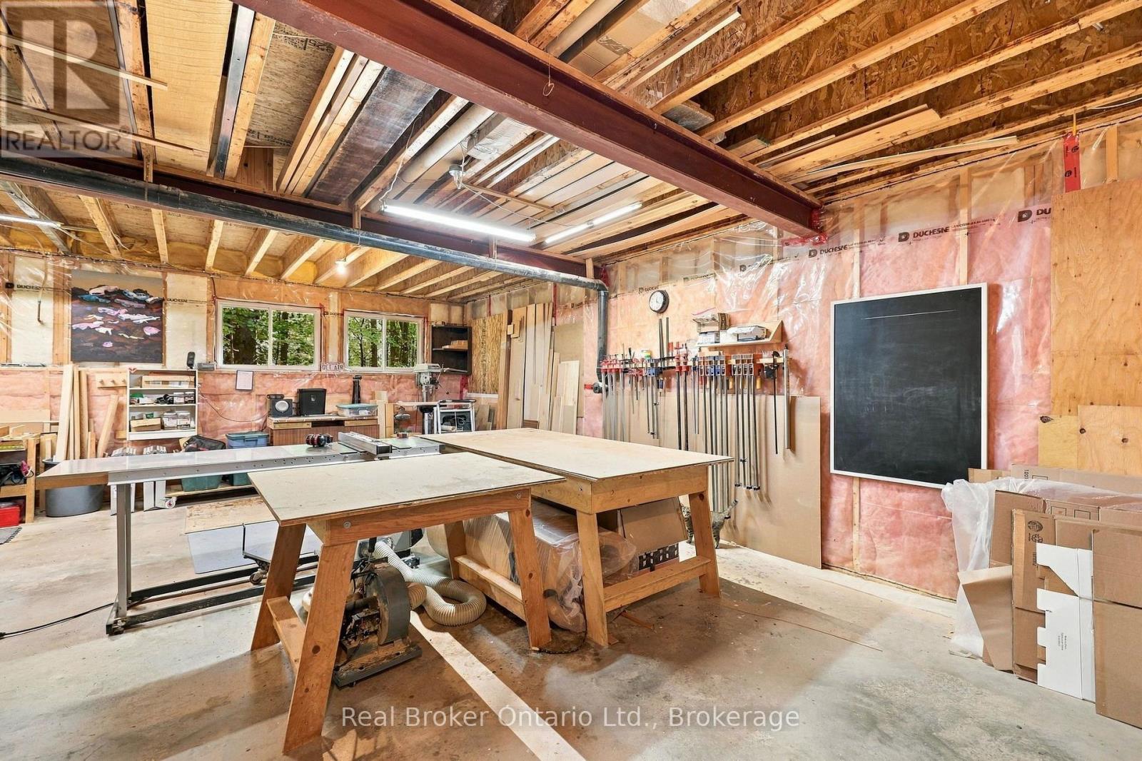 245589 22nd Side Road Property Photo 30