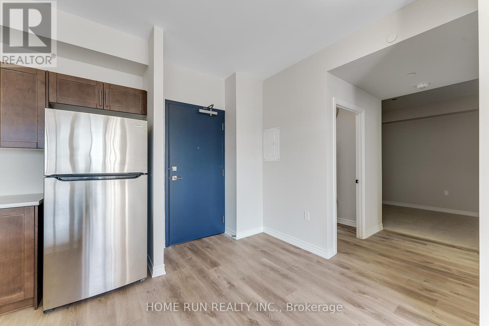 302 - 397 Codds Road Property Photo 5