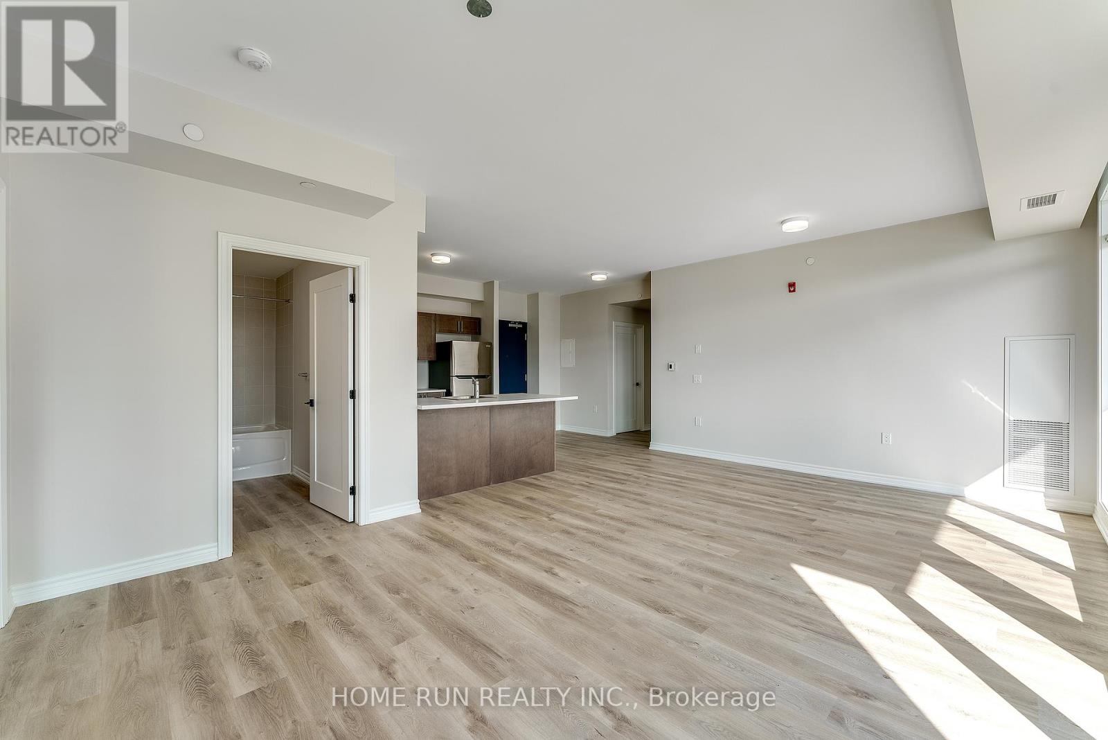 302 - 397 Codds Road Property Photo 9