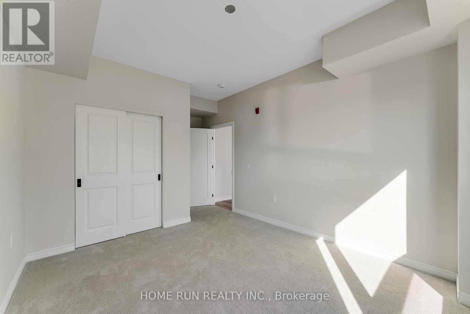 302 - 397 Codds Road Property Photo 17