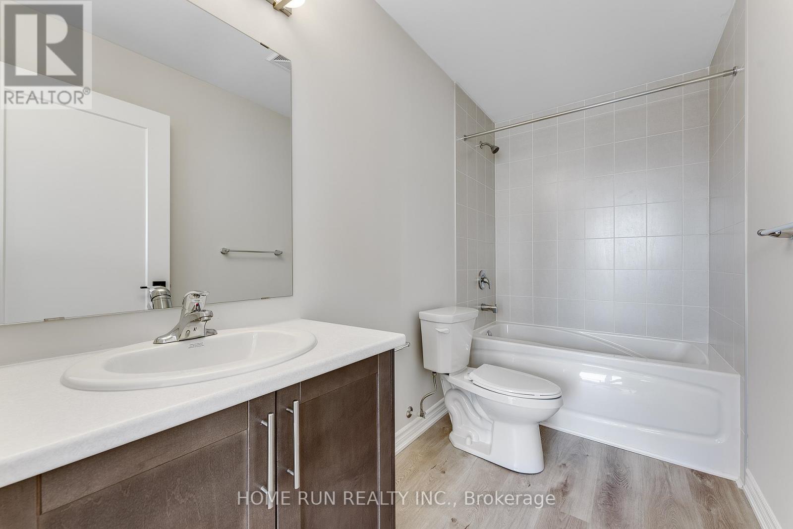 302 - 397 Codds Road Property Photo 18