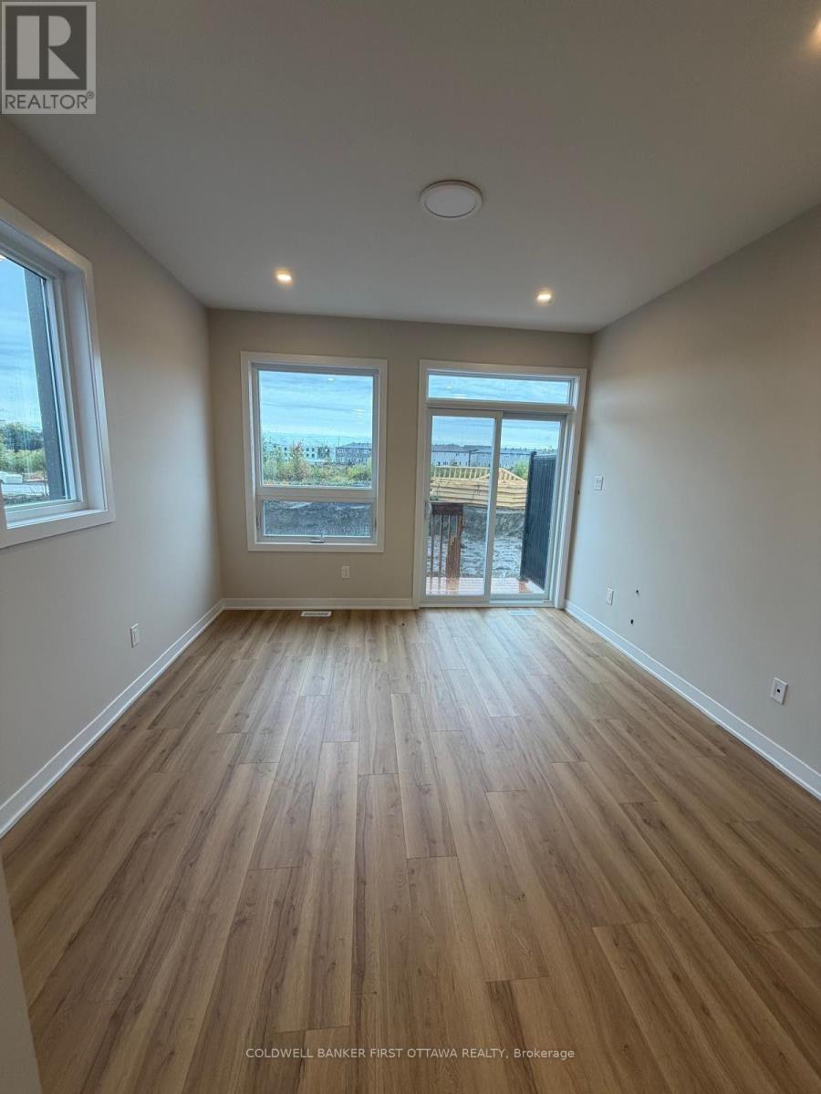 330 Stargrass Private Property Photo 10