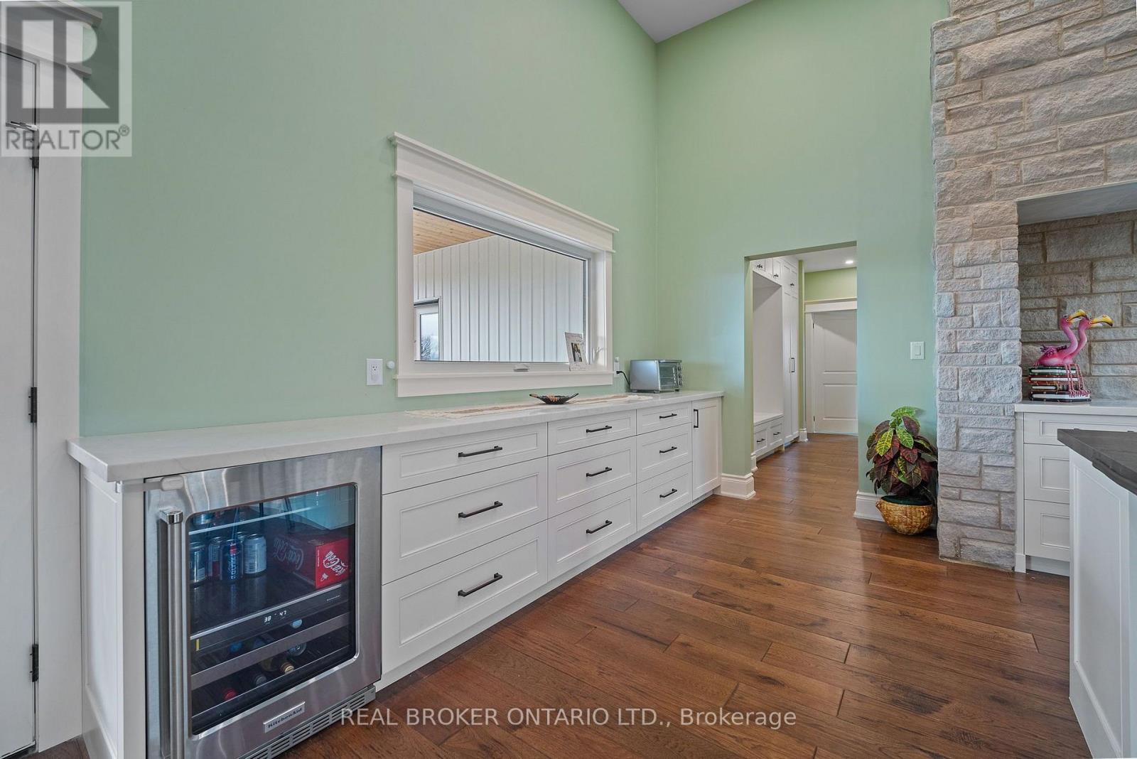 3809 Netherby Road Property Photo 10
