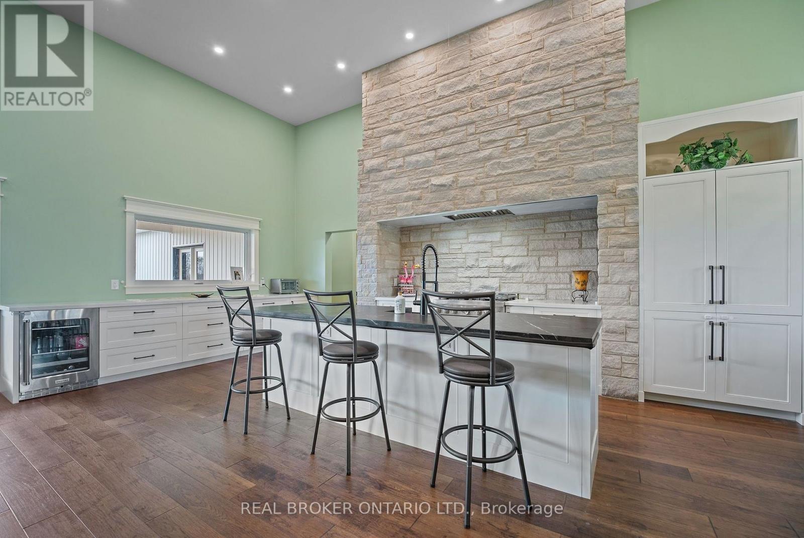 3809 Netherby Road Property Photo 11